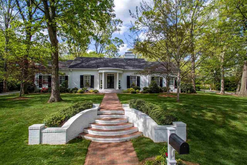 700 Yarmouth Rd, Raleigh, NC 27607