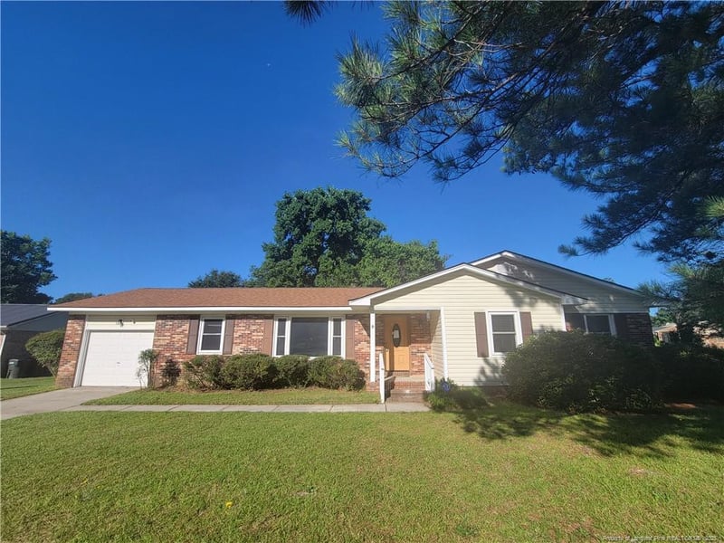 7000 Bostick Ct, Fayetteville, NC 28314