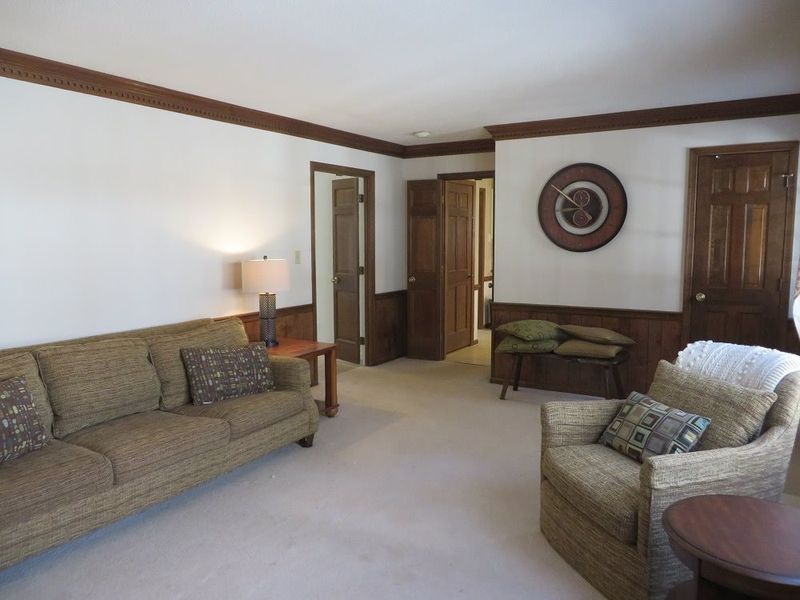 7000 Valley Dr, Raleigh, NC 27612