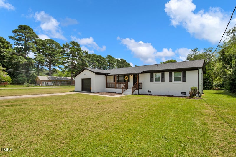 7001 Bronwyn St, Fayetteville, NC 28314
