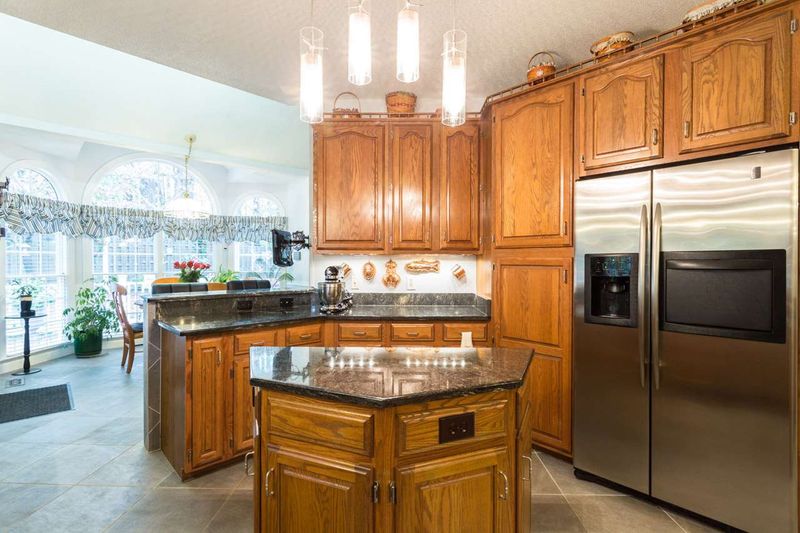7001 Fordland Dr, Raleigh, NC 27606