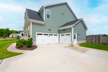 7001 Leando Dr, Willow Springs, NC 27592