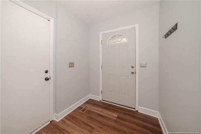 7001 Pantego Dr, Fayetteville, NC 28314