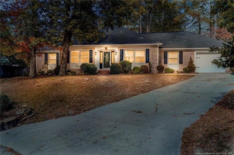 7002 Redding Ct, Fayetteville, NC 28314