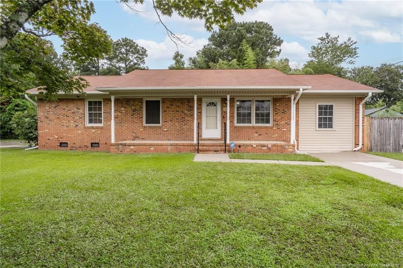 7004 Bronwyn St, Fayetteville, NC 28314