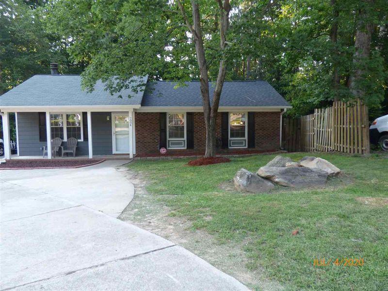 7004 Mine Creek Ln, Raleigh, NC 27615