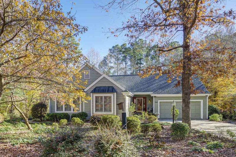 7007 Knotty Pine Dr, Chapel Hill, NC 27517