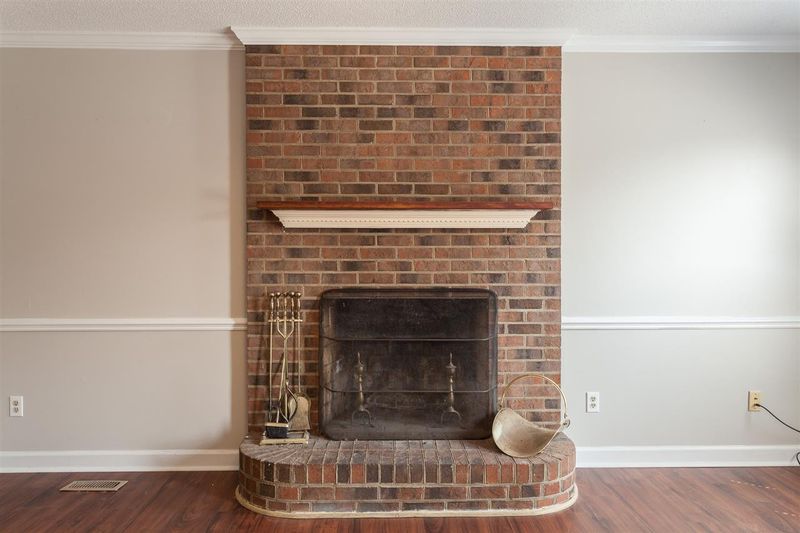 7009 Apple Ln, Holly Springs, NC 27540
