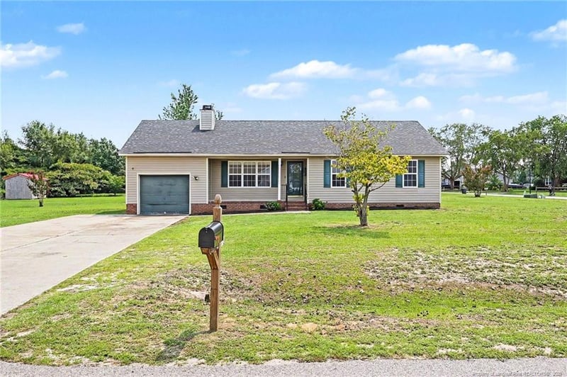 7009 Byerly Dr, Hope Mills, NC 28348