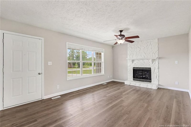 7009 Byerly Dr, Hope Mills, NC 28348