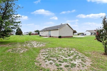 7009 Byerly Dr, Hope Mills, NC 28348