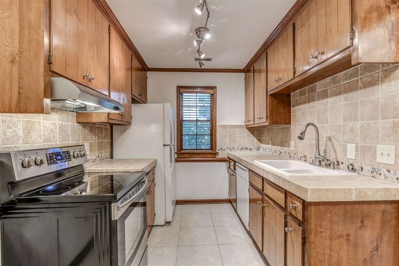 7009 Staghorn Ln #7009, Raleigh, NC 27615