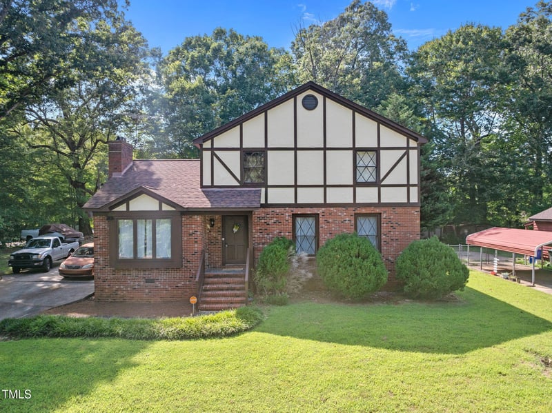 701 Carr St, Mebane, NC 27302