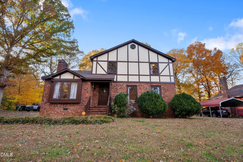 701 Carr St, Mebane, NC 27302