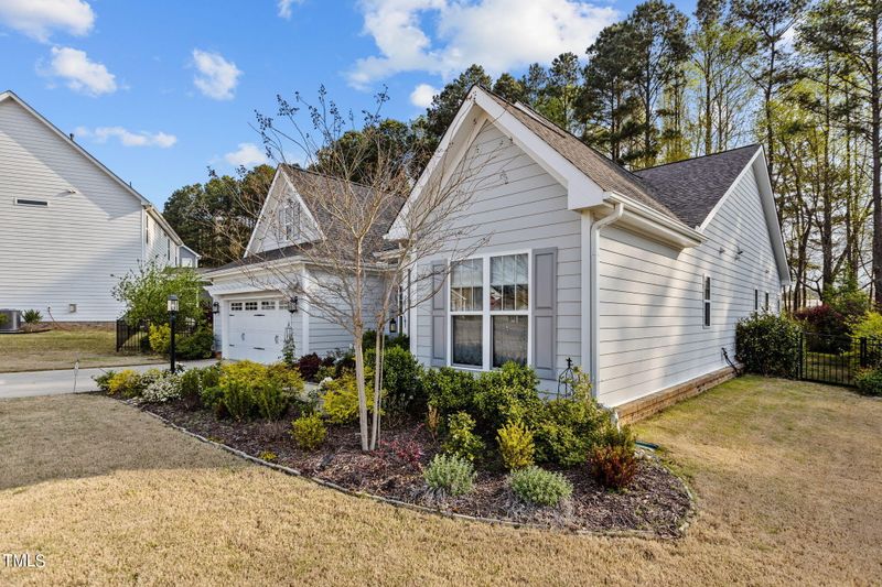 701 Catherine Lake Ct, Fuquay Varina, NC 27526