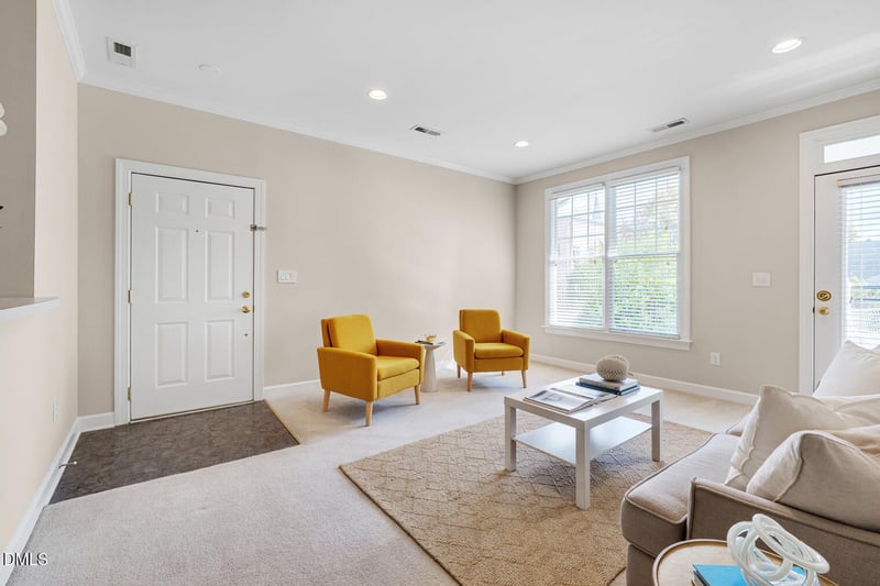 701 Copperline Dr #305, Chapel Hill, NC 27516