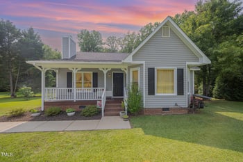 701 Creekside Dr, Clayton, NC 27520