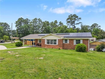 701 Dandridge Dr, Fayetteville, NC 28304