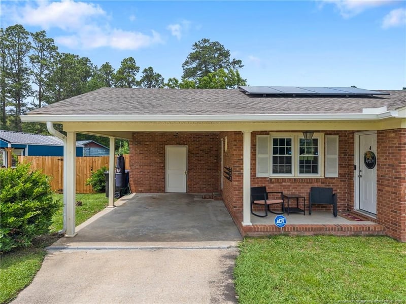 701 Dandridge Dr, Fayetteville, NC 28304