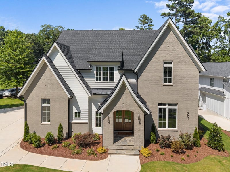 701 Dartmouth Rd, Raleigh, NC 27609