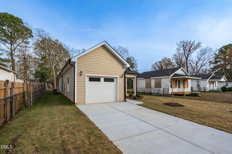 701 East St #A, Smithfield, NC 27577