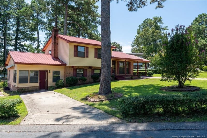 701 Edgehill Rd, Fayetteville, NC 28314