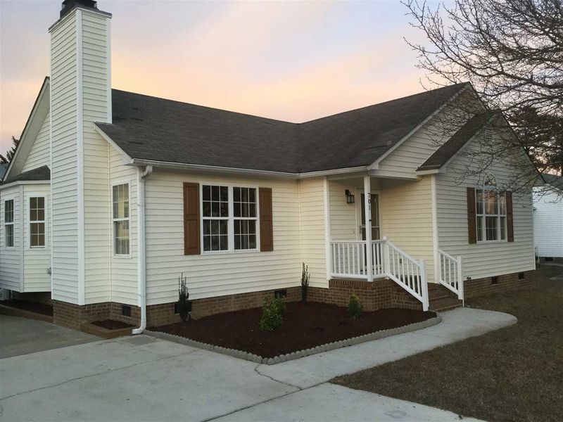 701 Garrison Ave, Clayton, NC 27520