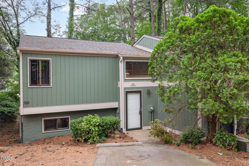 701 Godwin Ct, Raleigh, NC 27606