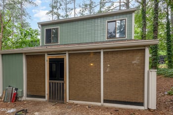 701 Godwin Ct, Raleigh, NC 27606