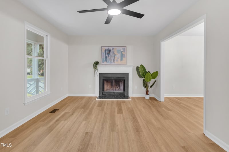701 Grandview Dr, Durham, NC 27703