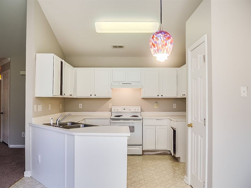 701 Hanska Way, Raleigh, NC 27610