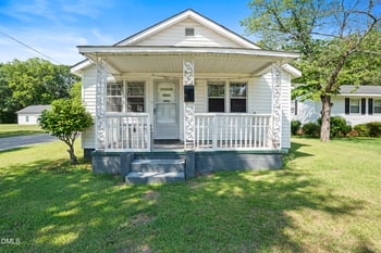 701 Harnett St, Dunn, NC 28334