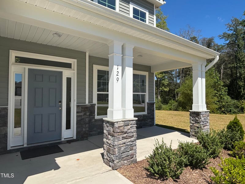 701 Highview Dr, Benson, NC 27504