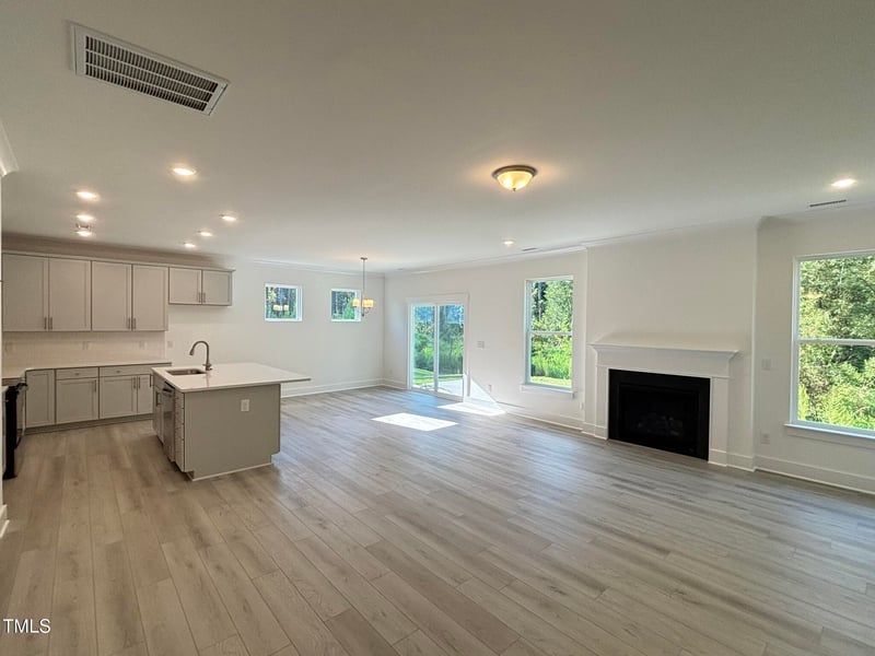 701 Highview Dr, Benson, NC 27504