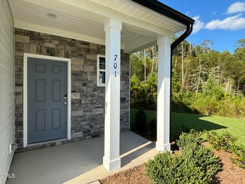 701 Highview Dr, Benson, NC 27504