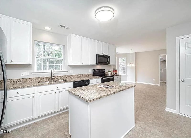 701 Holly Thorn, Holly Springs, NC 27540