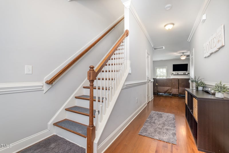 701 Laurel Spring Dr, Fuquay Varina, NC 27526