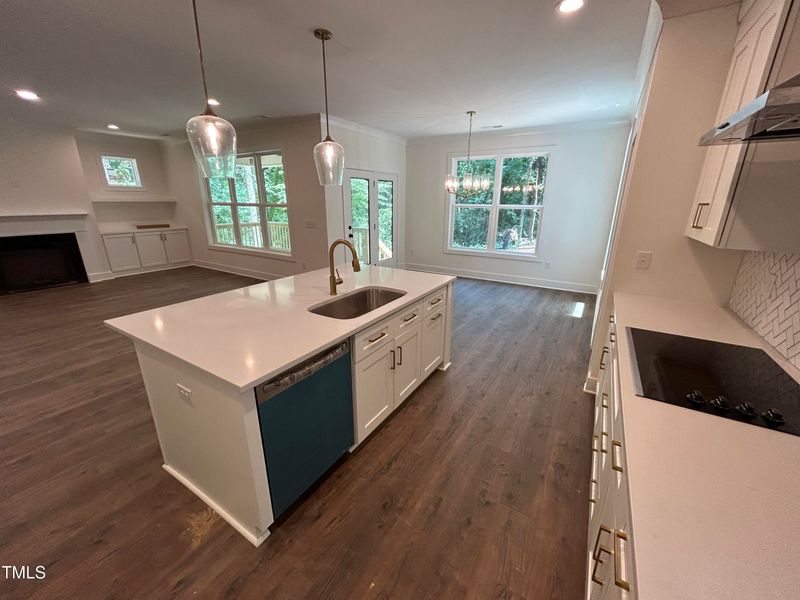 701 Locust Ln, Raleigh, NC 27603