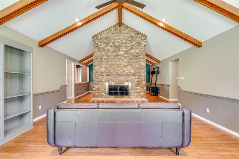 701 Maxwell Dr, Raleigh, NC 27603