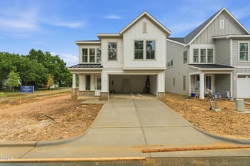 701 Mildred Oaks Ct, Cary, NC 27519