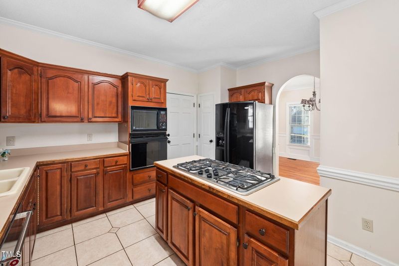 701 Old Scarborough Ln, Garner, NC 27529