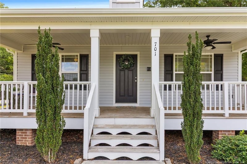701 Pearsall St, Dunn, NC 28334