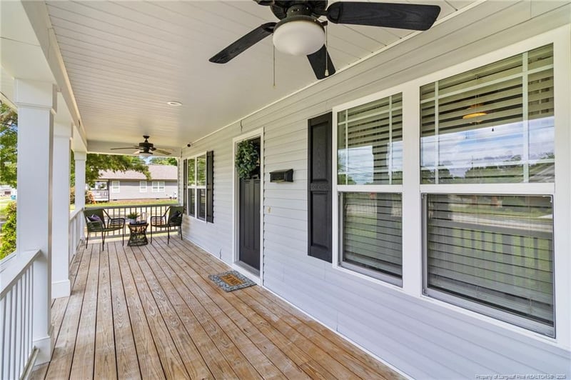 701 Pearsall St, Dunn, NC 28334