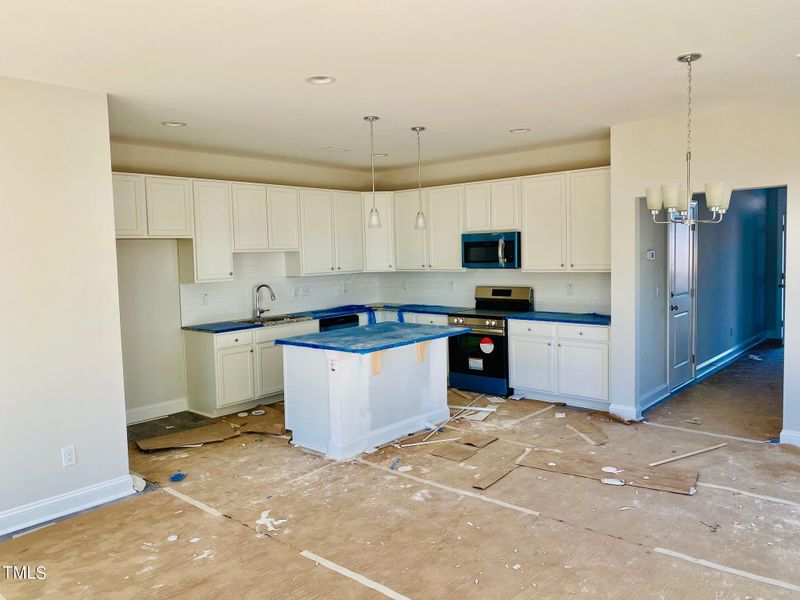 701 Putney Hill Rd, Zebulon, NC 27597
