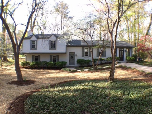 701 Radburn Pl, Raleigh, NC 27615