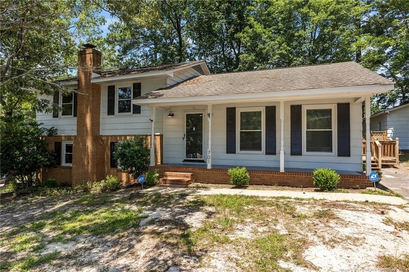 701 Rockwood Dr, Fayetteville, NC 28311