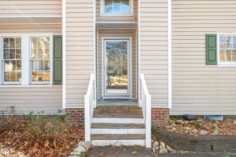 701 Thistlegate Trl, Raleigh, NC 27610