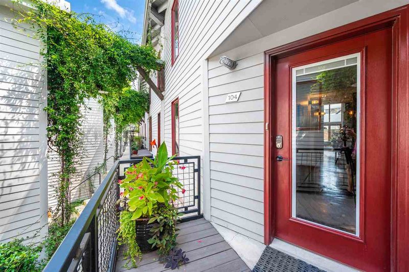701 W Trinity #104, Durham, NC 27701