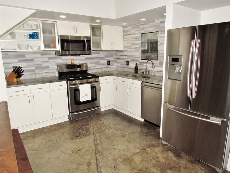 701 W Trinity Ave #103, Durham, NC 27701