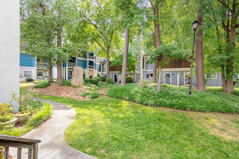 7010 Longstreet Dr #B, Raleigh, NC 27615